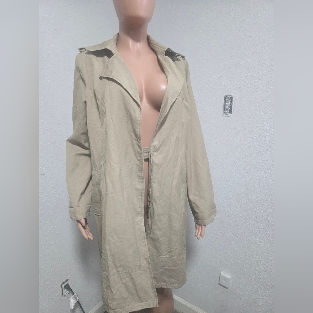 Ellen Tracy Classic Beige Trench Coat